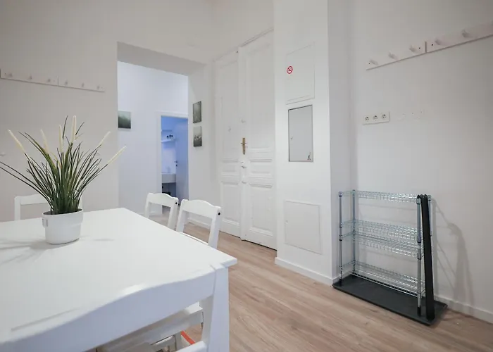 شقة Near Naschmarkt & Karlsplatz *