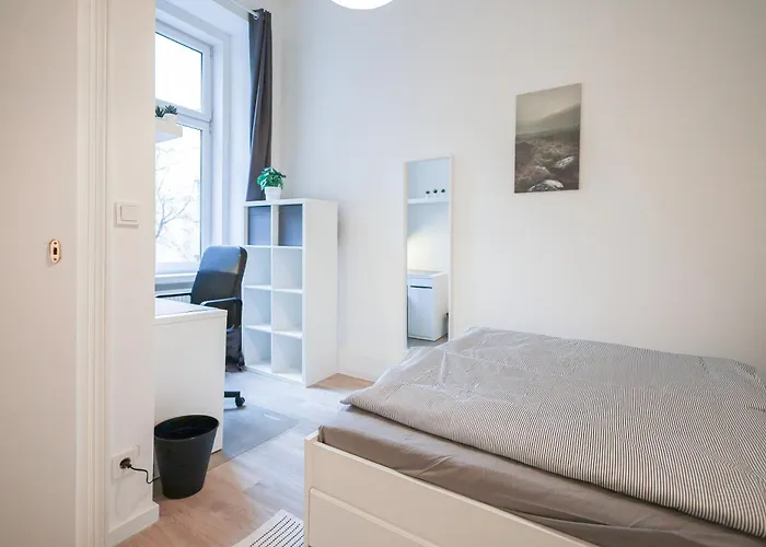 Near Naschmarkt & Karlsplatz