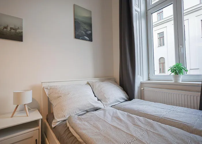 شقة Near Naschmarkt & Karlsplatz فيينا