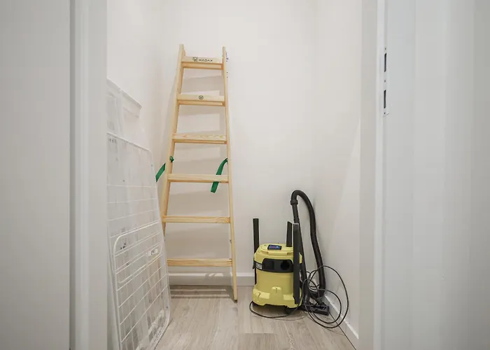 Near Naschmarkt & Karlsplatz شقة